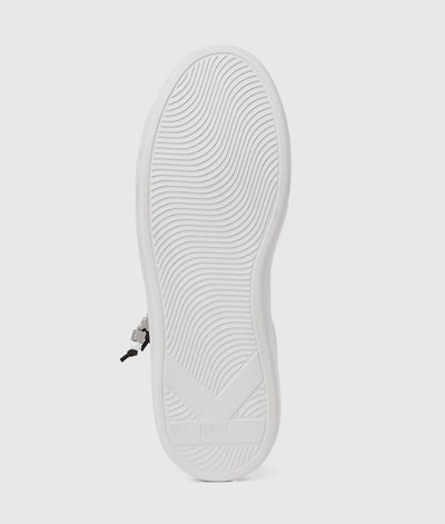 KARL EXCLUSIVE KAPRI IKON CHARM SNEAKERS